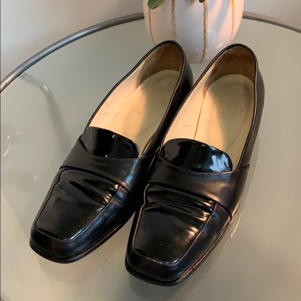 JOAN & DAVID Black Flats